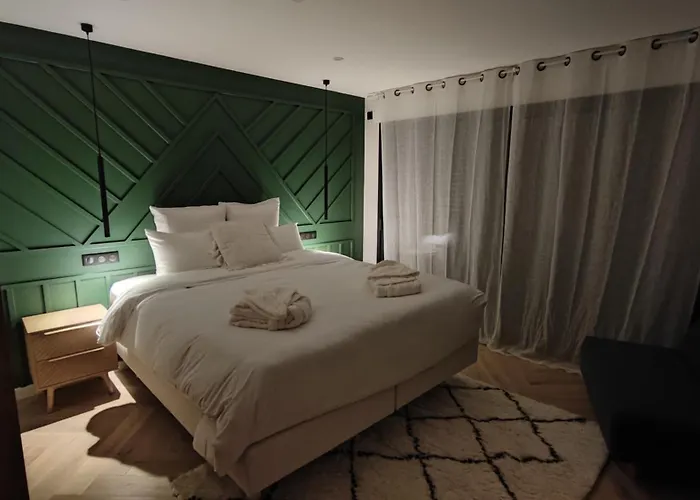 Вилла Le Jardin De Marie *